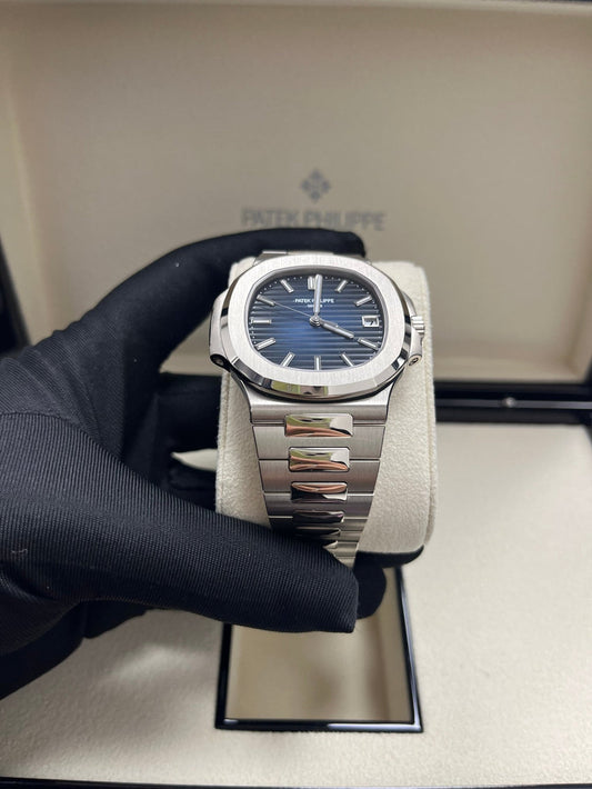 Patek Phillipe Nautilus Silver Metal Quartz Watch