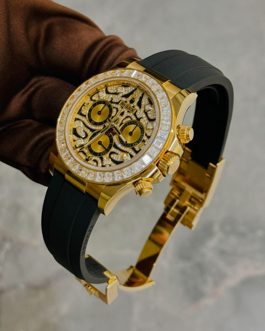Daytona Eye of Tiger Gold Diamond Watch