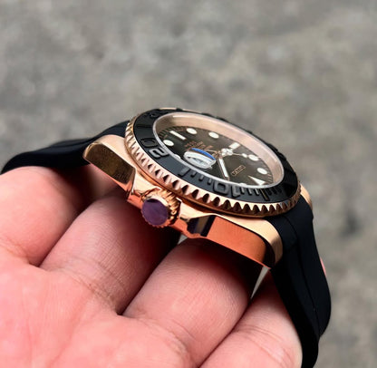 Seiko Yacht Master Rosegold With Black strap